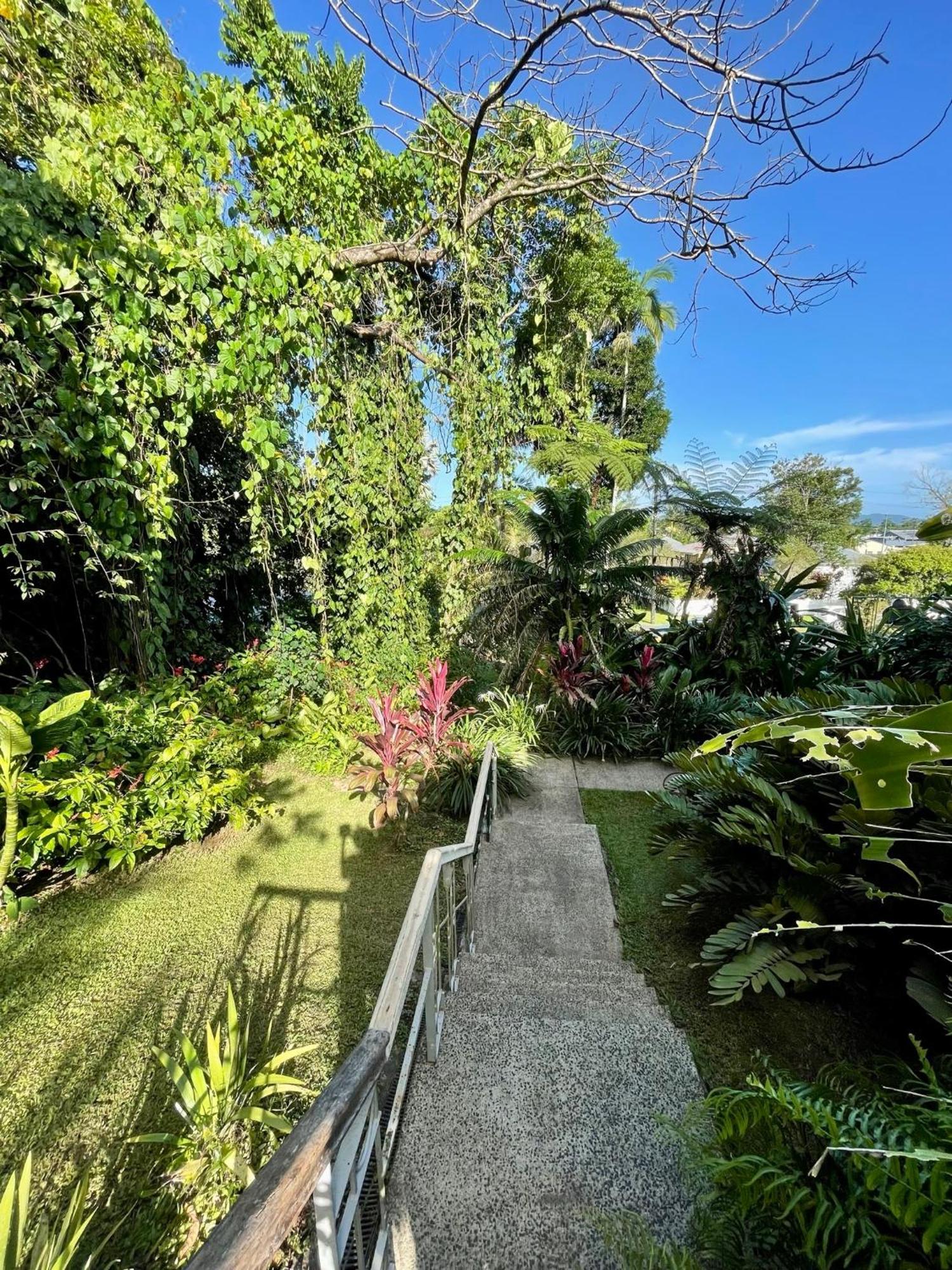 Babinda Quarters Hotel Exterior photo